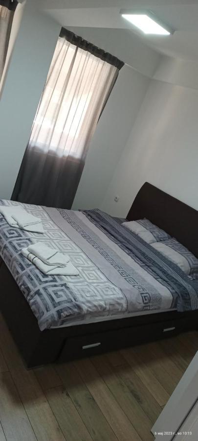 Grand Apartments Ustrumca Dış mekan fotoğraf