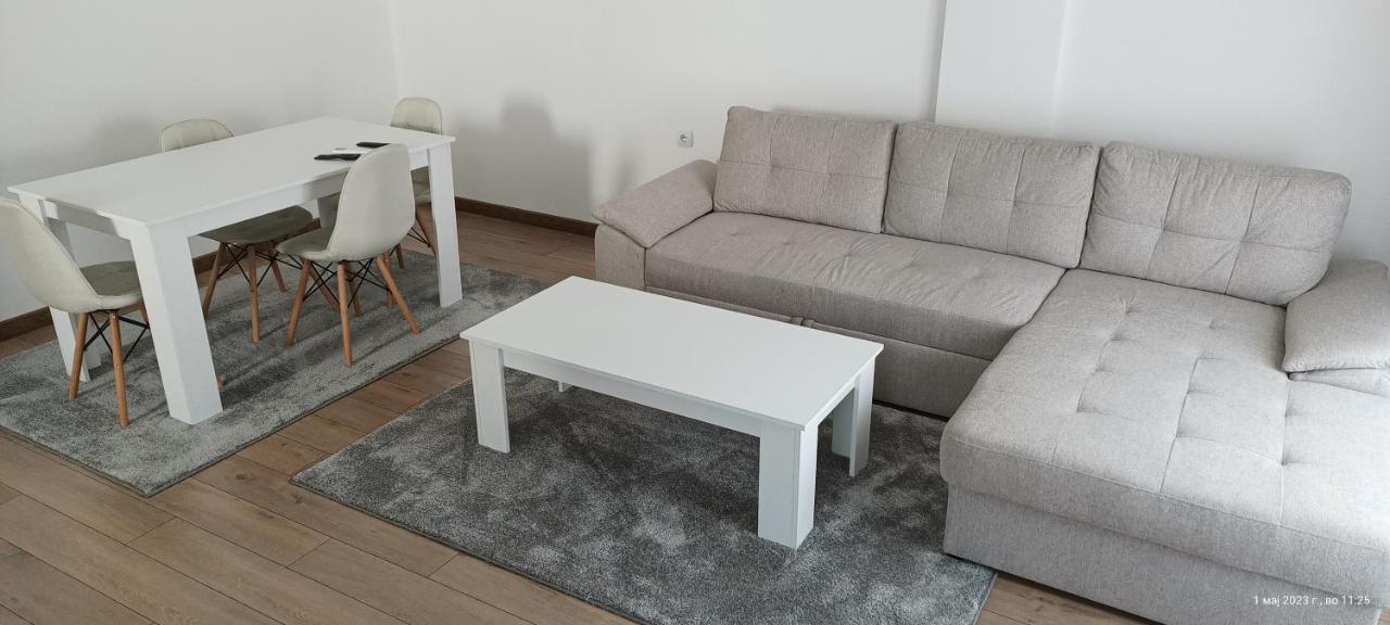 Grand Apartments Ustrumca Dış mekan fotoğraf
