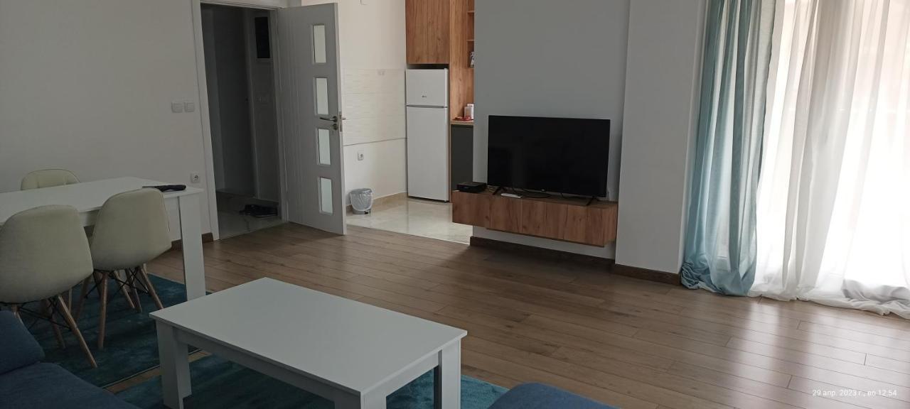 Grand Apartments Ustrumca Dış mekan fotoğraf