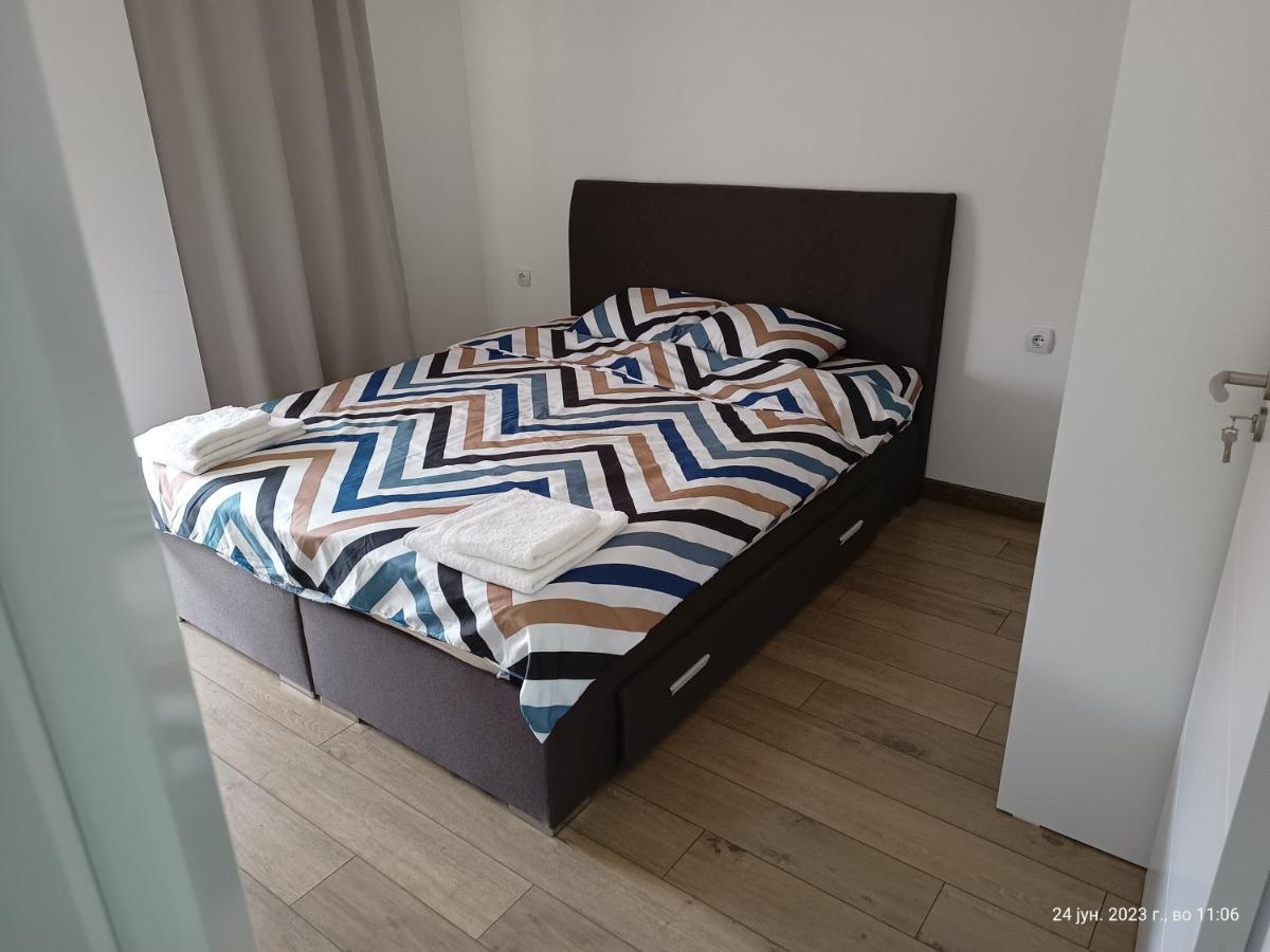 Grand Apartments Ustrumca Dış mekan fotoğraf