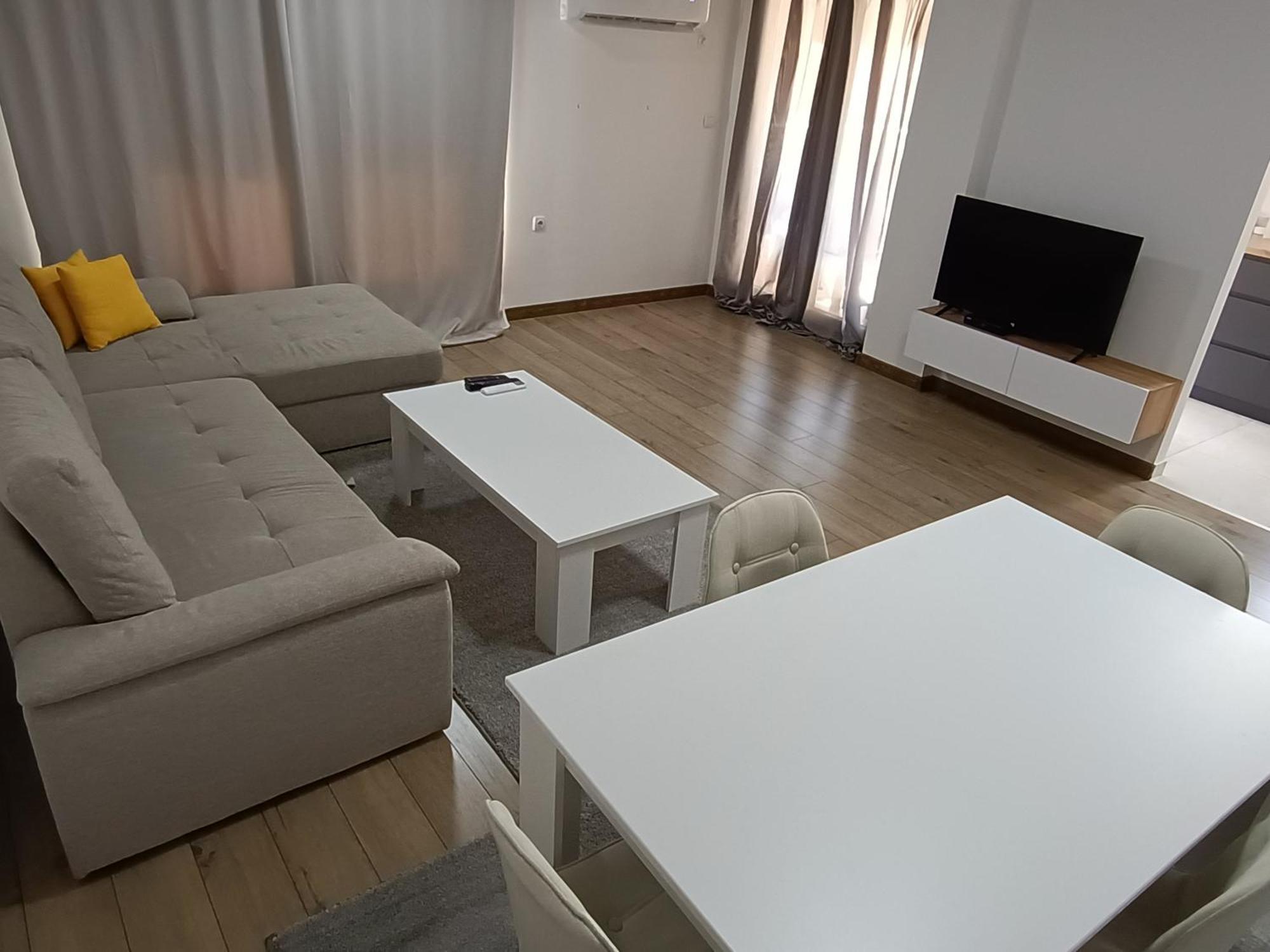 Grand Apartments Ustrumca Dış mekan fotoğraf